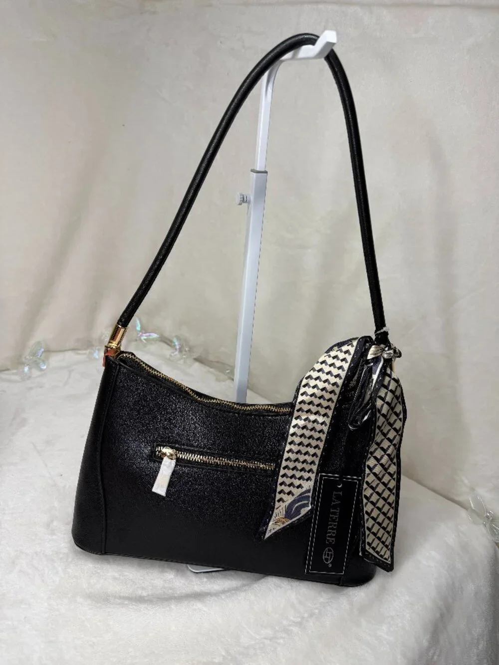 La Terre Black Structured Handbag – New With Tags (6x12x3.5)